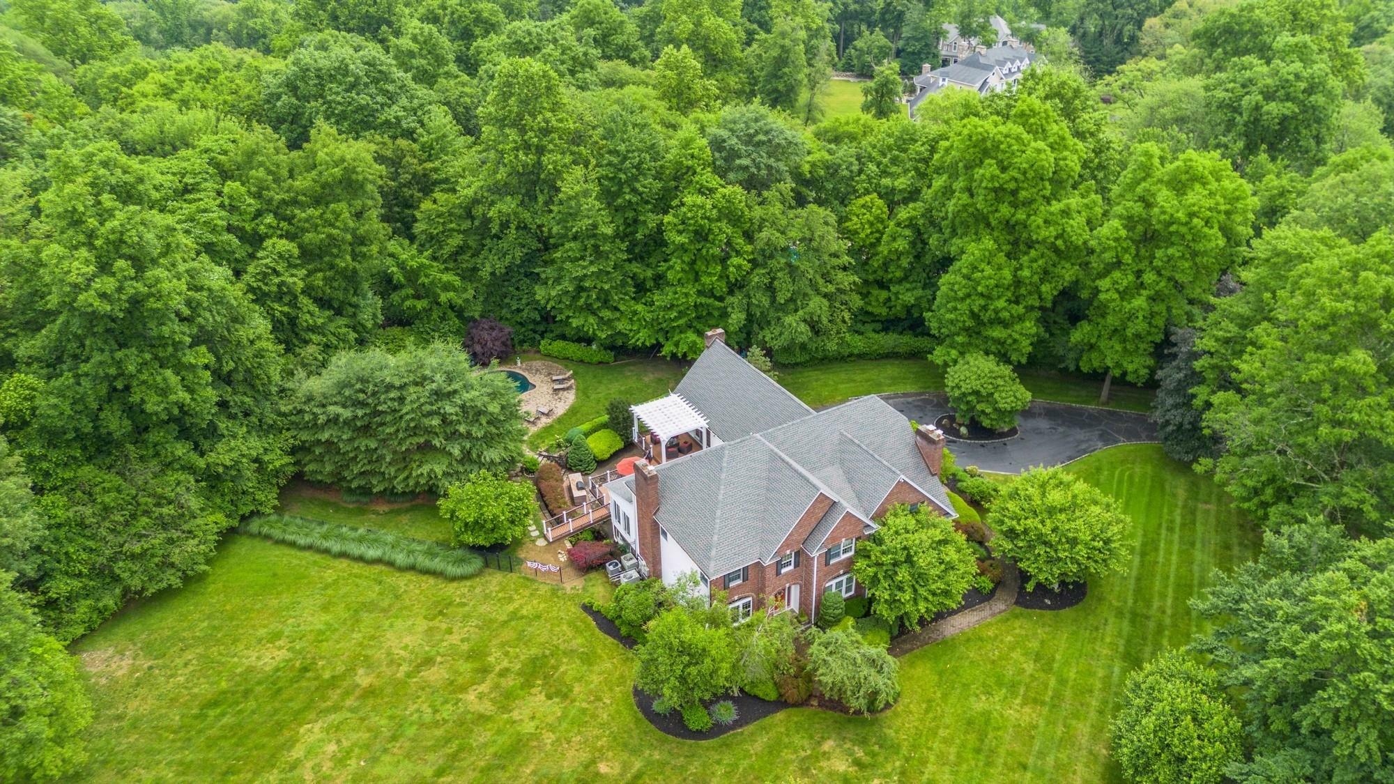 Property Photo:  29 Benson Point Court  NY 10980 