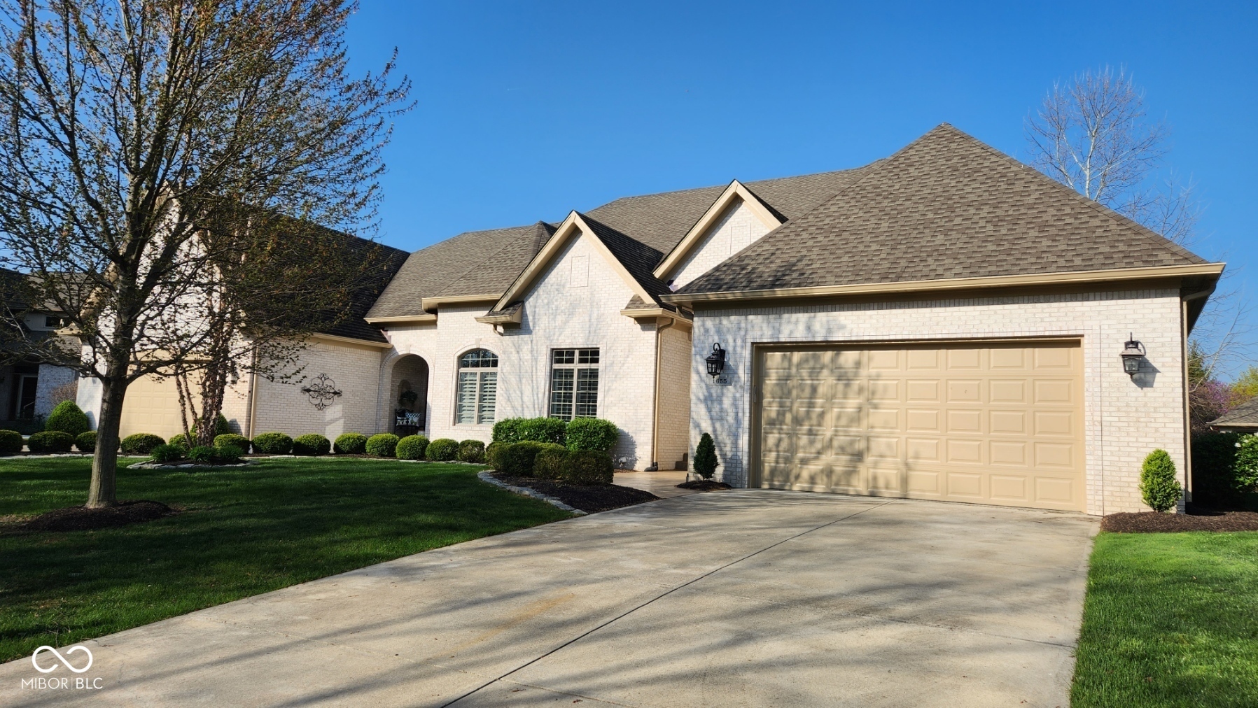 Property Photo:  1655 Rosebud Lane  IN 46143 