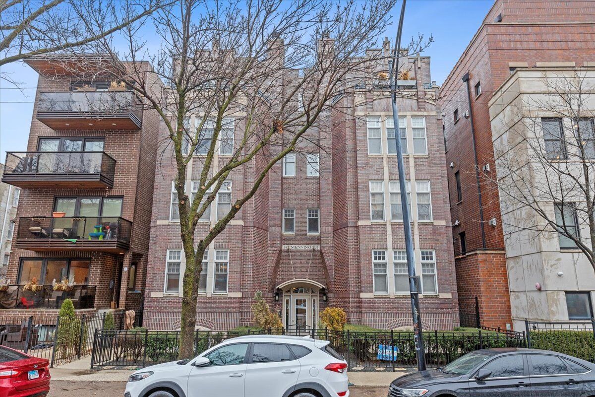 Property Photo:  3835 N Ashland Avenue 2N  IL 60613 