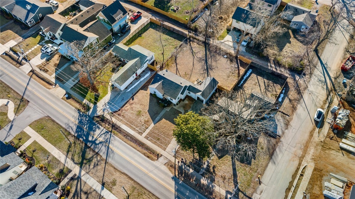 Property Photo: 815 NW A Street AR 72712