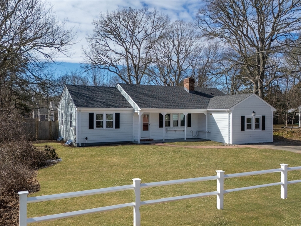 Property Photo:  17 Taft Rd  MA 02673 