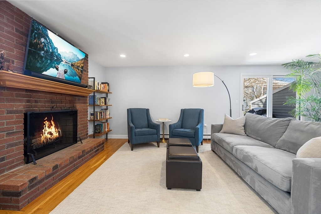 Property Photo: 11 James St 11 MA 02472