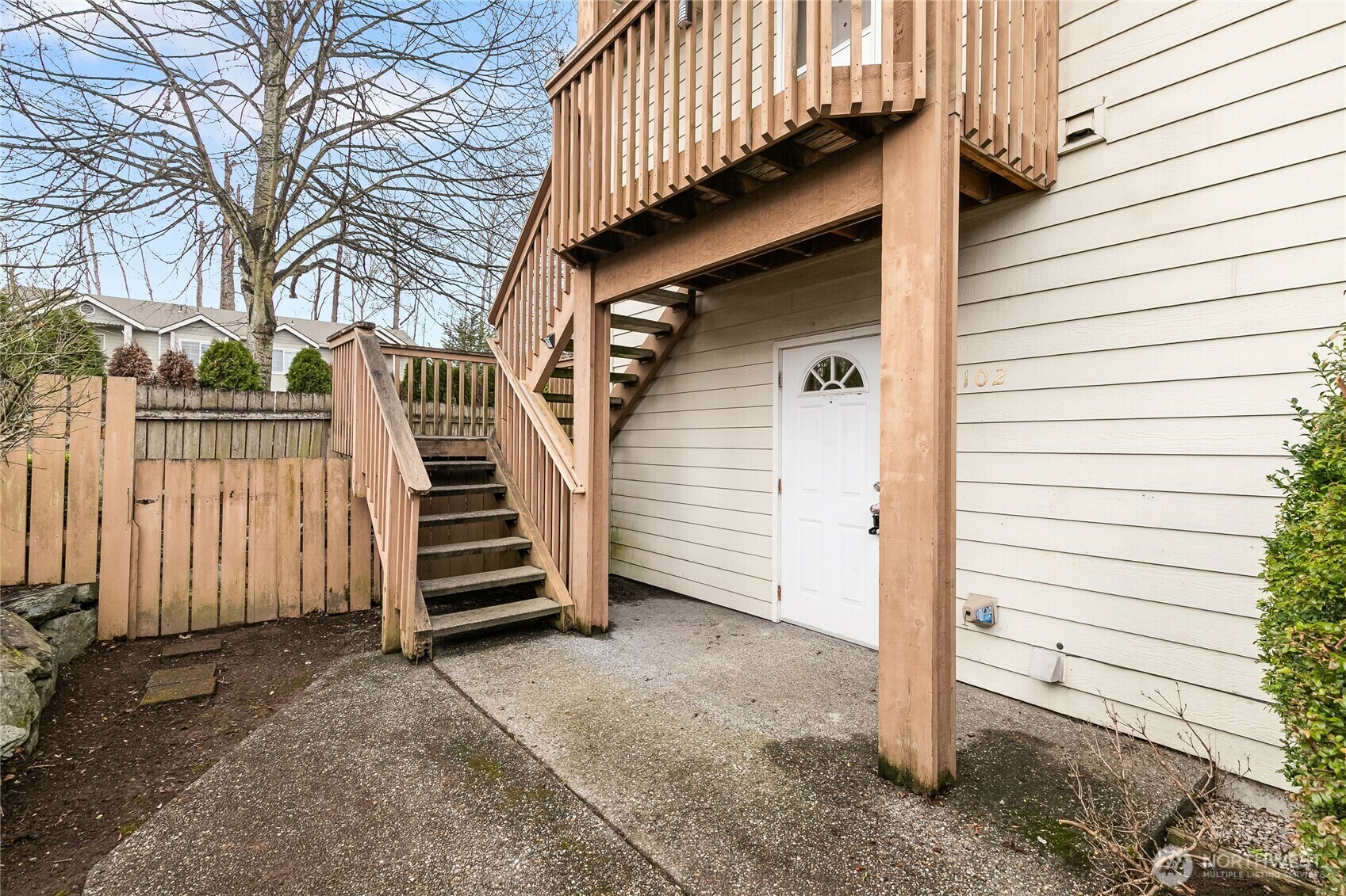 Property Photo:  1808 E Sunset Drive 102  WA 98226 