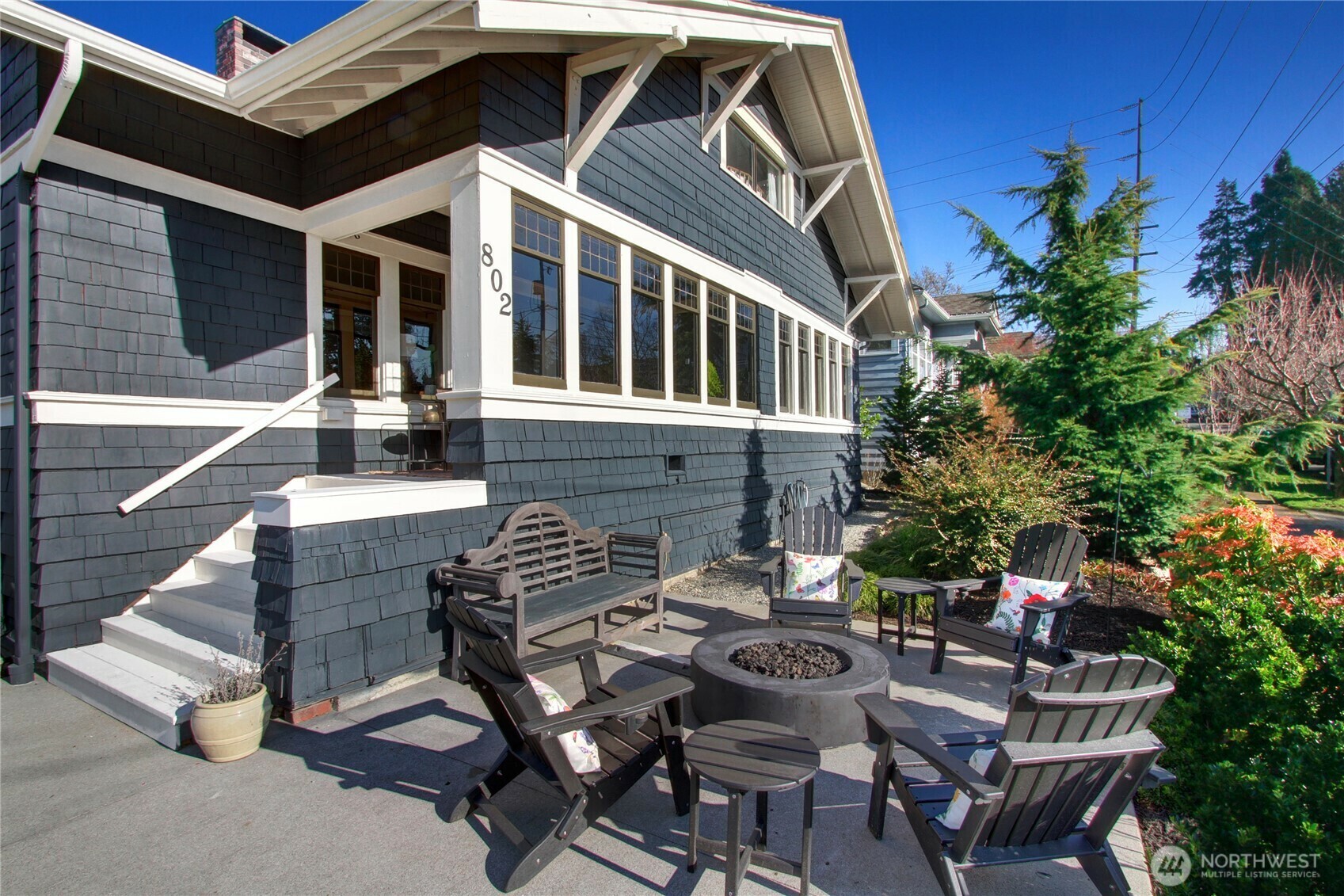 Property Photo:  802 NE 72nd Street  WA 98115 