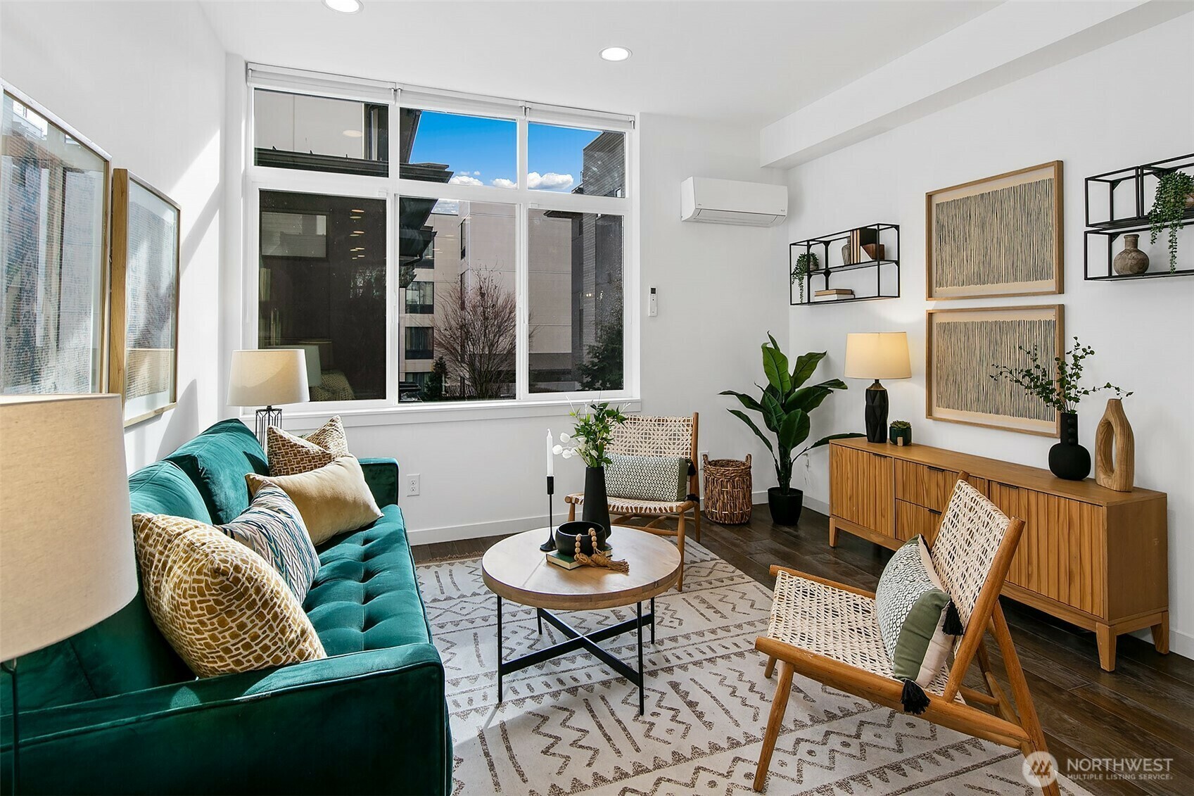 Property Photo:  311  Valley Street  WA 98109 