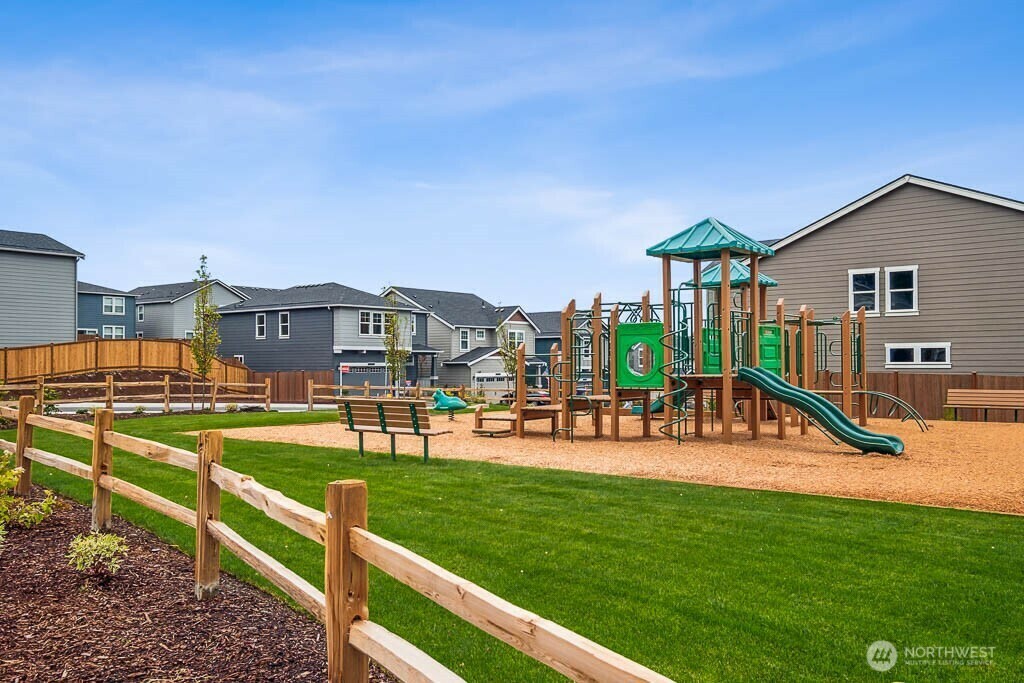 Property Photo: 1581 SW Fielder Place 226 WA 98367