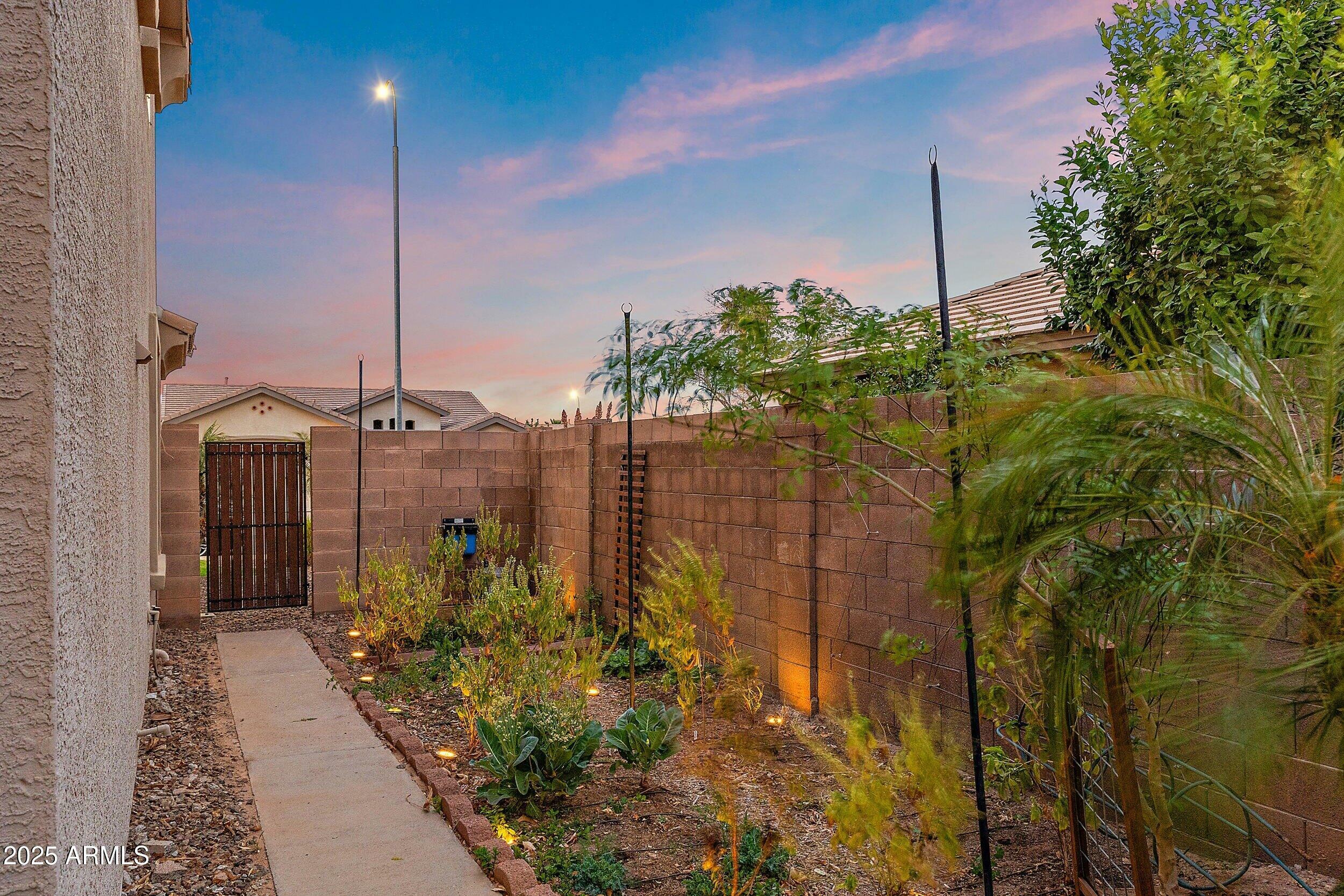 Property Photo:  1835 E Bartlett Place  AZ 85249 