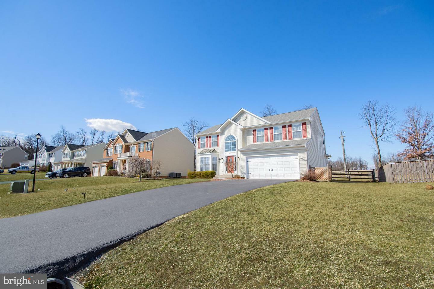 Property Photo:  419 Sawgrass Drive  WV 25414 