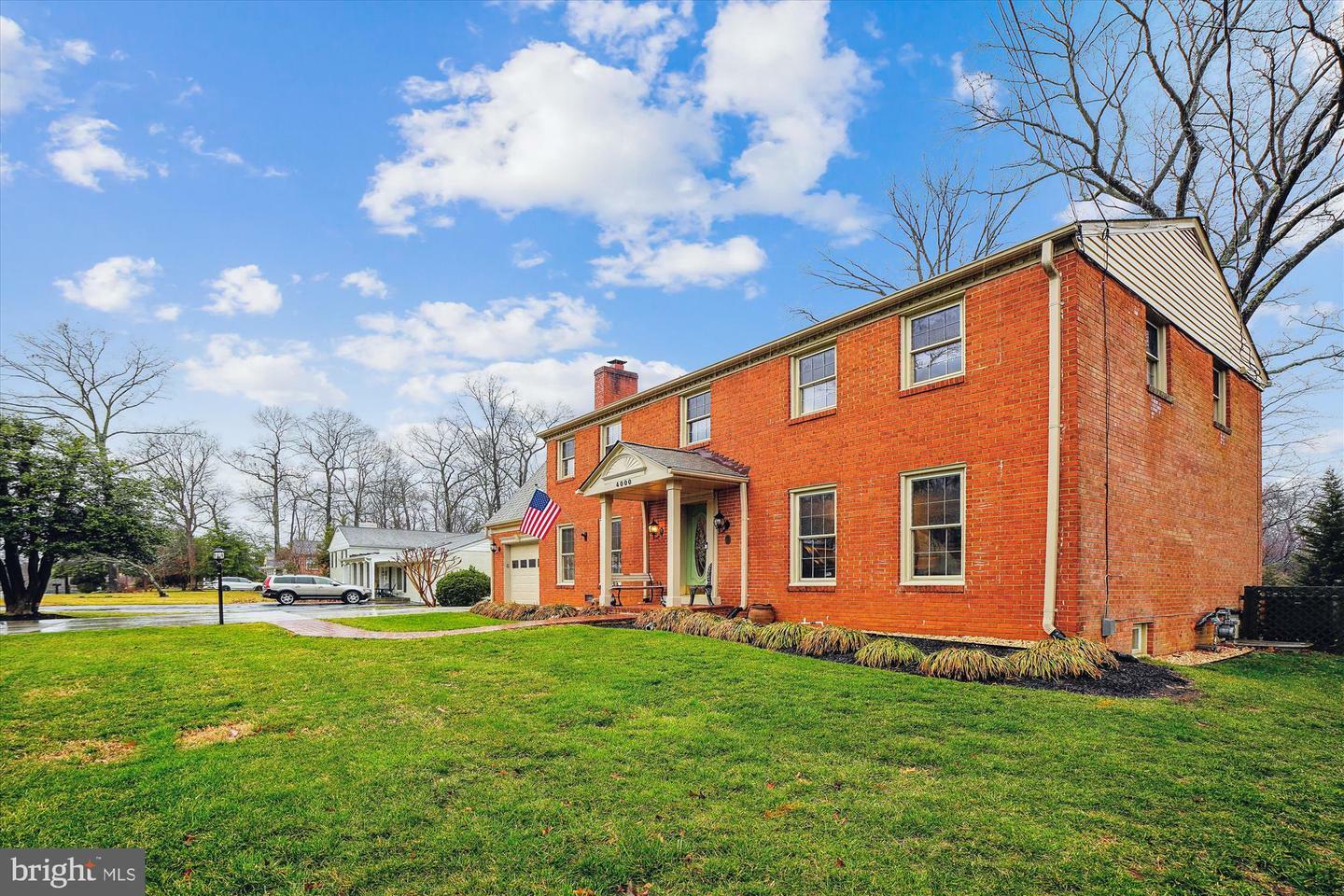 Property Photo:  4000 Robertson Boulevard  VA 22309 