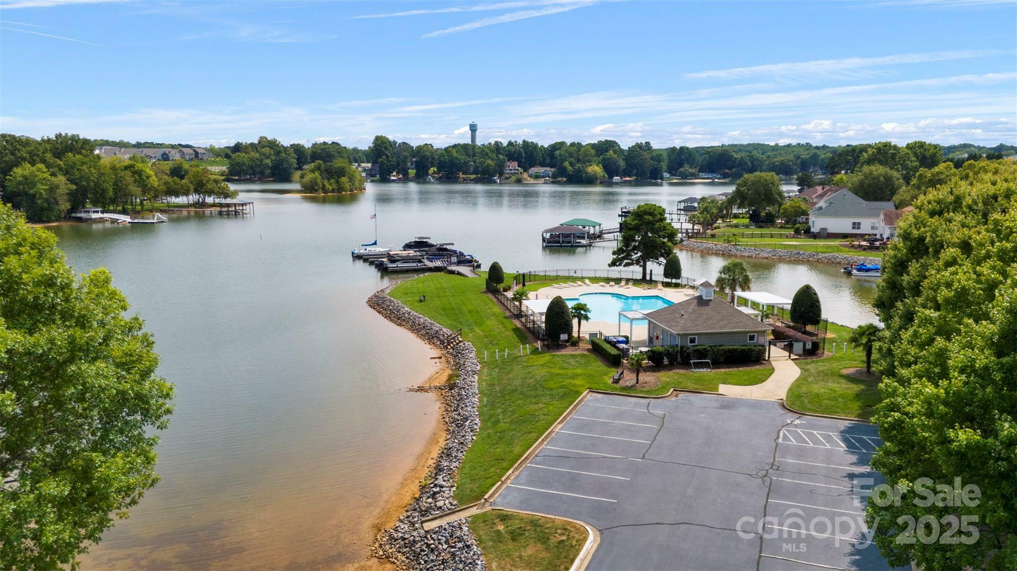 Property Photo:  203 Chandeleur Drive  NC 28117 