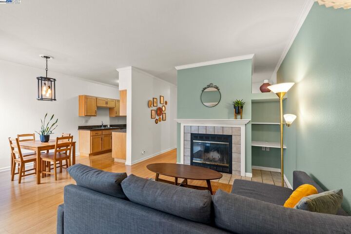 115 Bayside Ct  Richmond CA 94804 photo