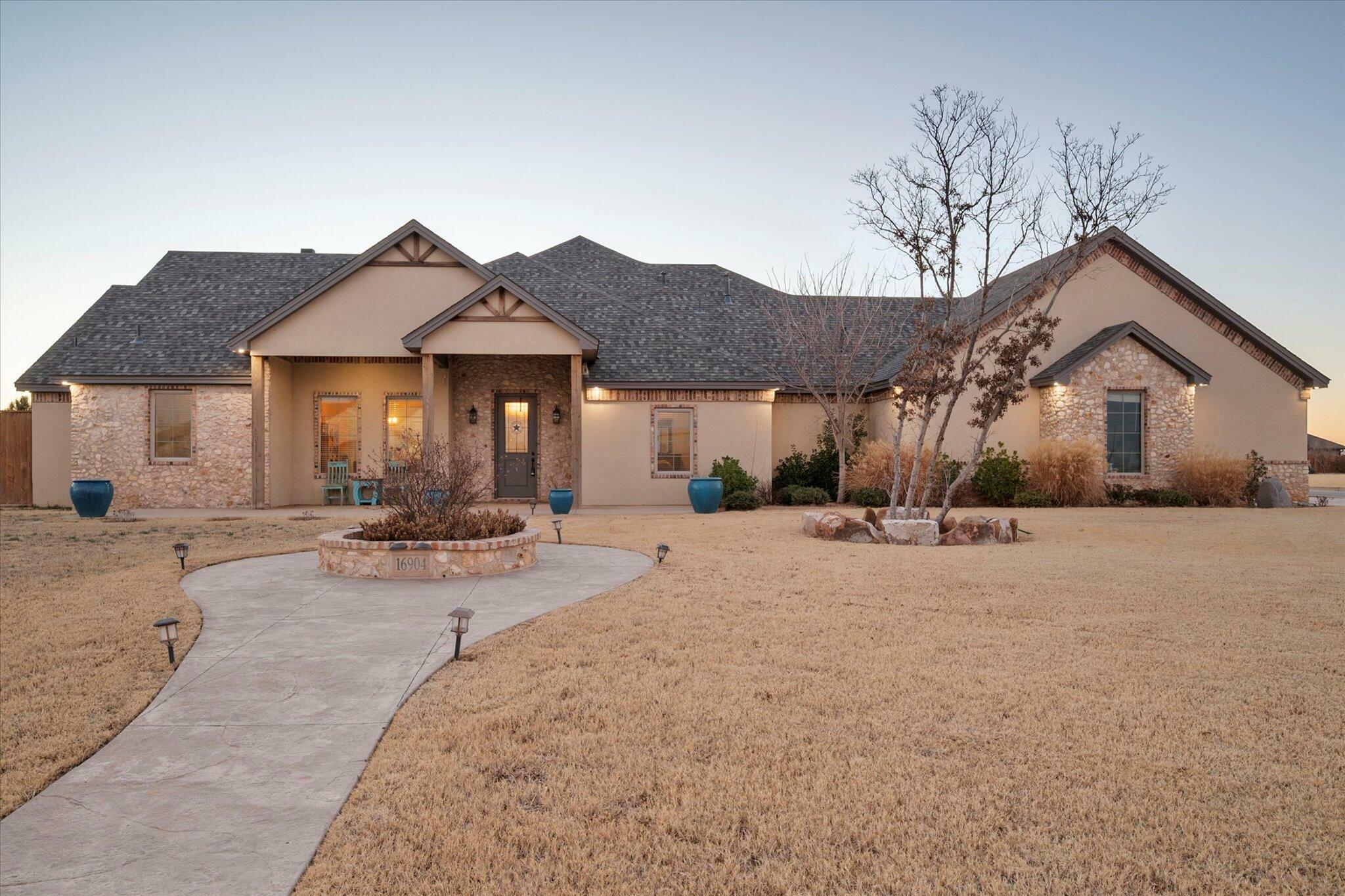 Property Photo:  16904 County Road 2110  TX 79423 