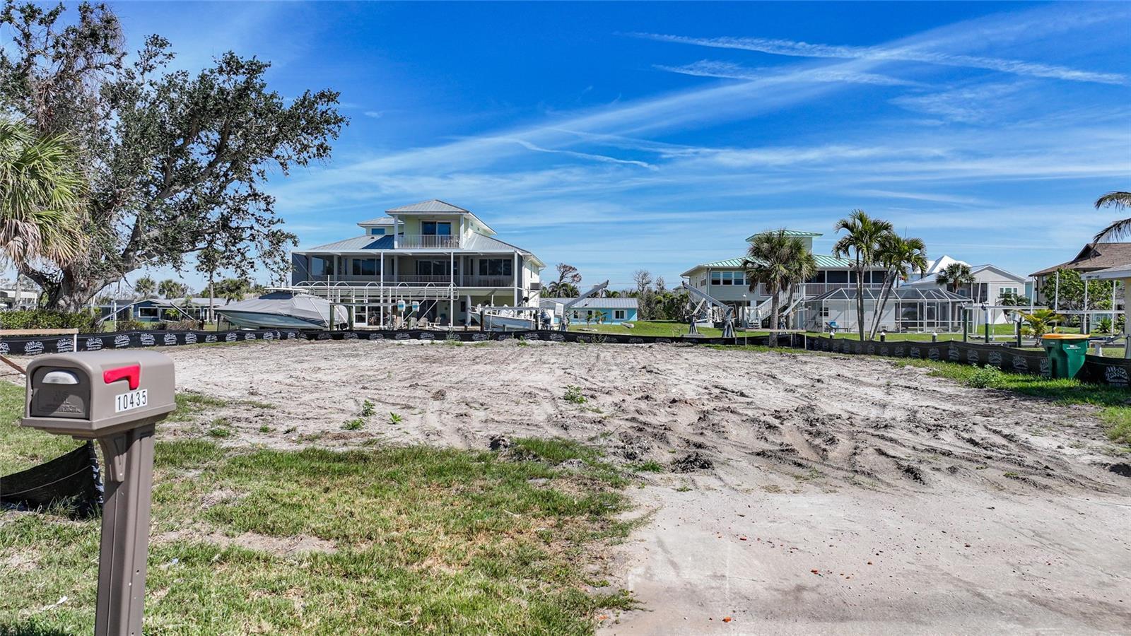Property Photo: 10435 Marion Street FL 34224