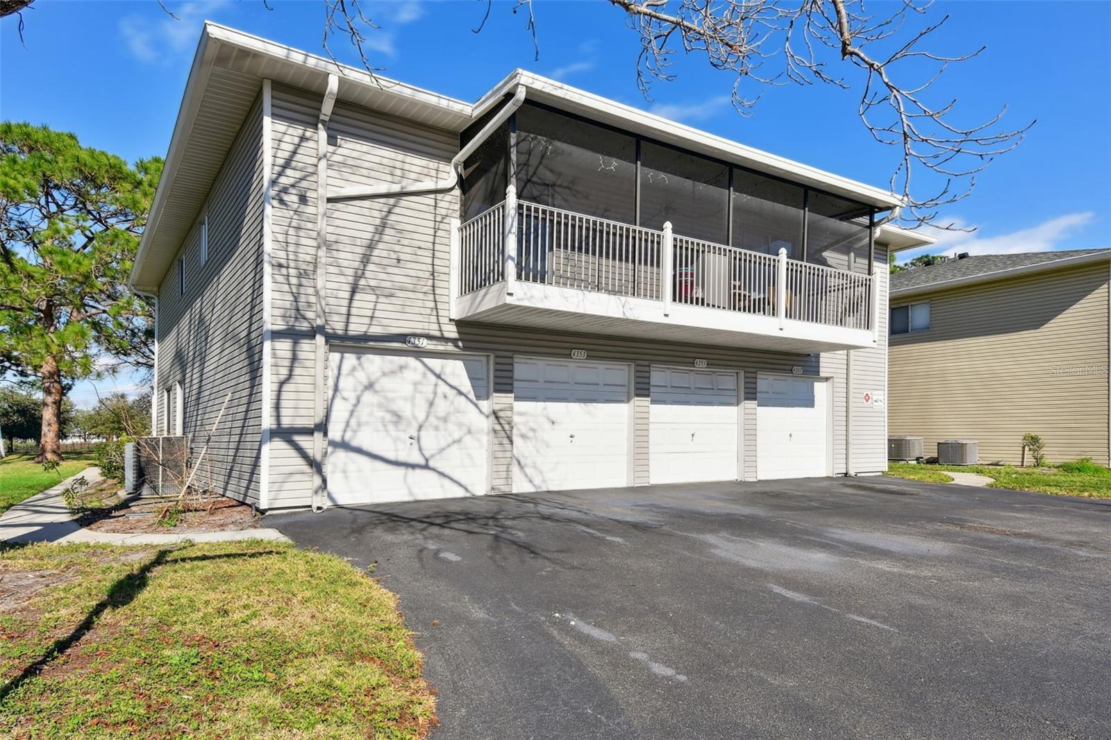 Property Photo: 4353 Shadow Crest Pl 3 FL 32811