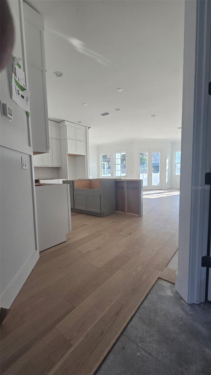 Property Photo: 3618 W Royal Palm Circle FL 33629