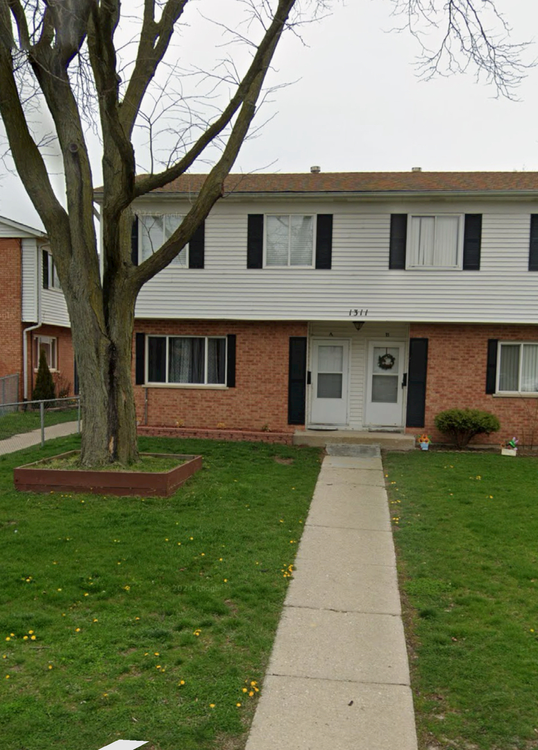 1311 Monomoy Street A  Aurora IL 60506 photo