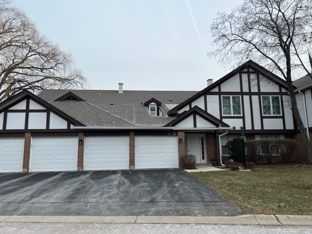 Property Photo: 1437 Clairmont Court 200 IL 60061