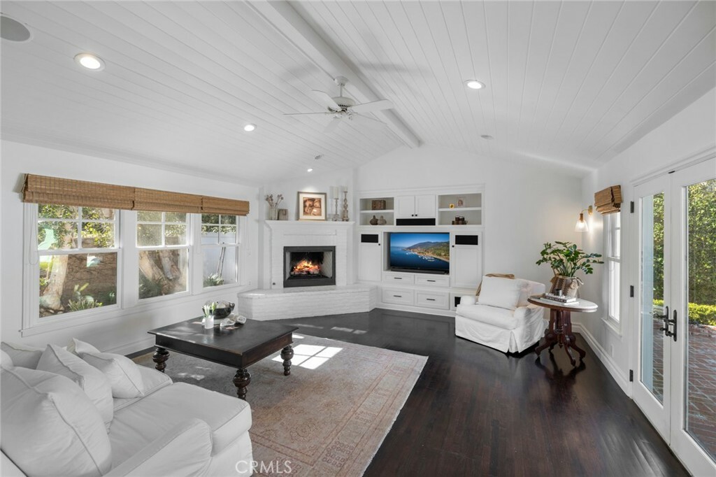 Property Photo: 1533 Priscilla Lane CA 92660
