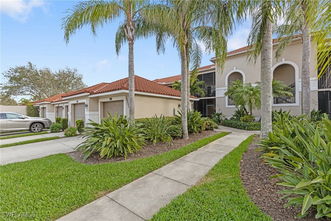 Property Photo:  10260 Heritage Bay Boulevard 3513  FL 34120 