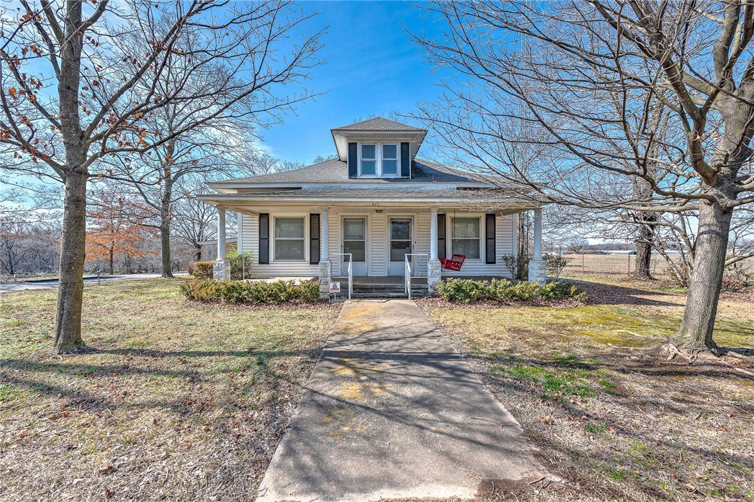 Property Photo: 311 W Charley Street AR 72722
