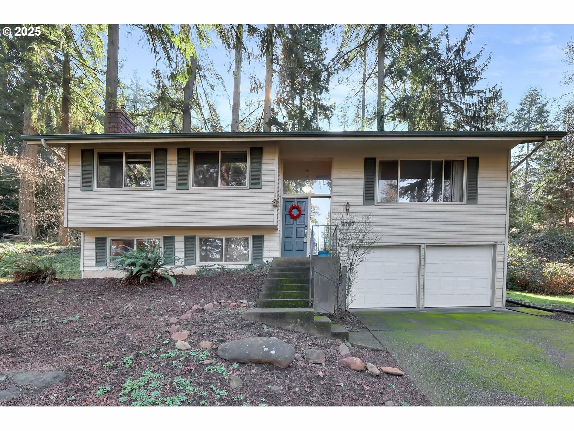 Property Photo: 2787 Warren St OR 97405
