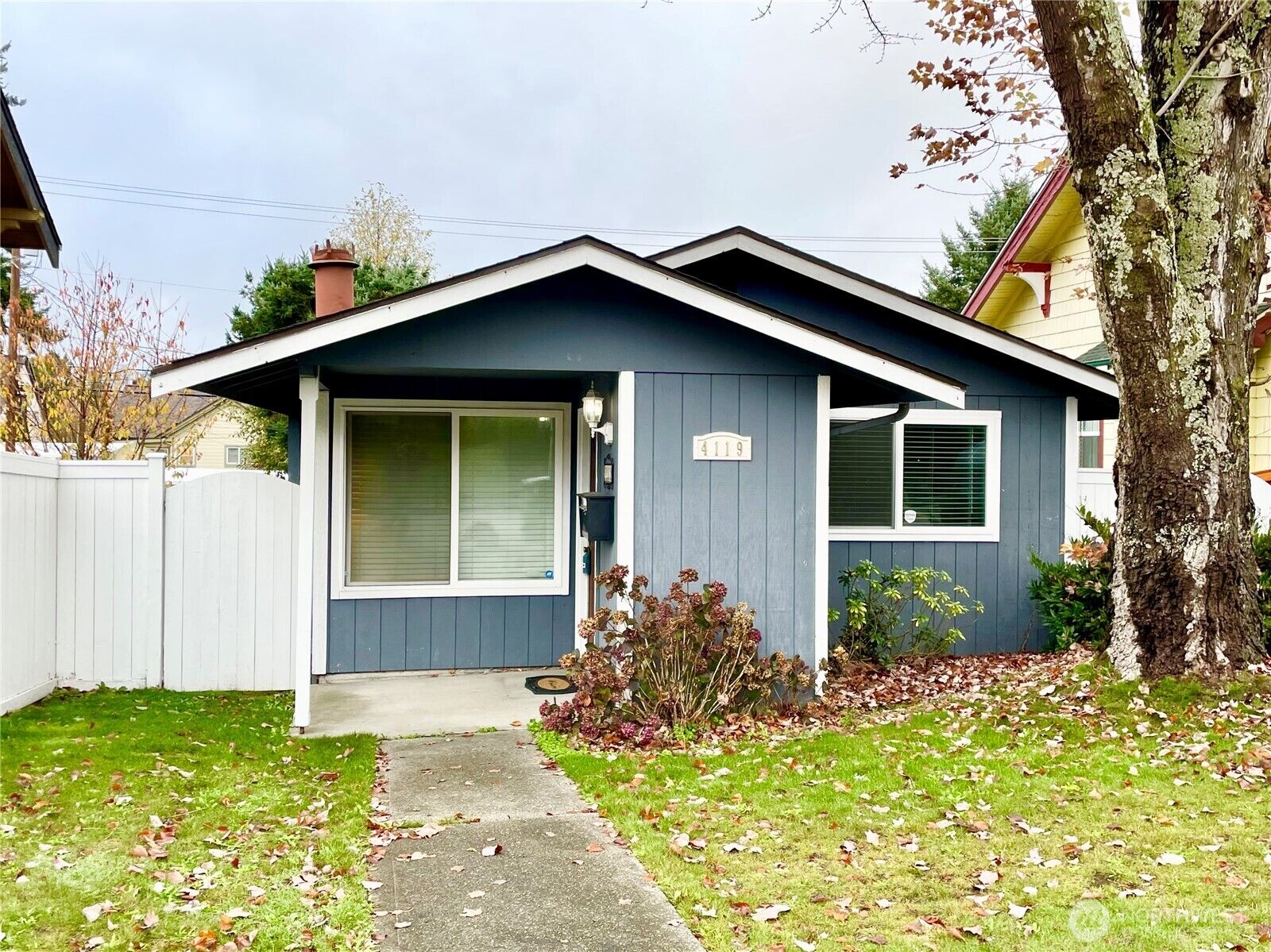 Property Photo: 4119 6th Avenue WA 98406