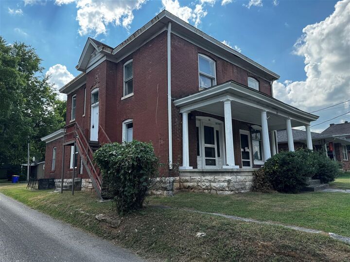 Property Photo:  117 E 11th Avenue  KY 42101 