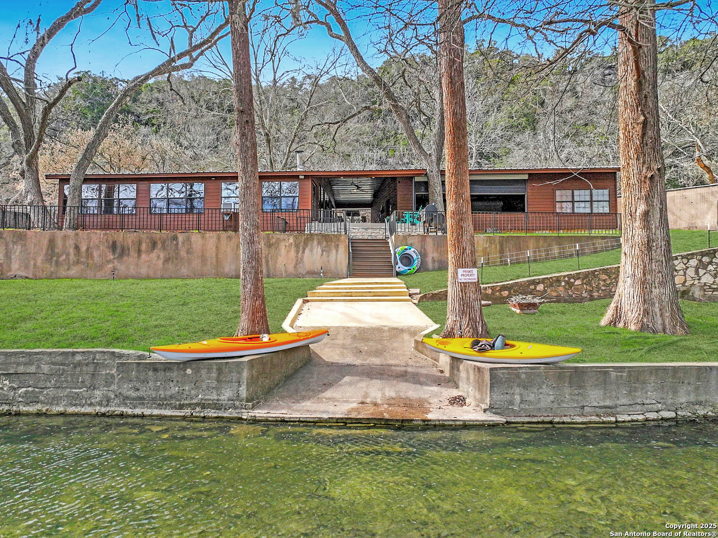 Property Photo: 7840 River Rd TX 78132