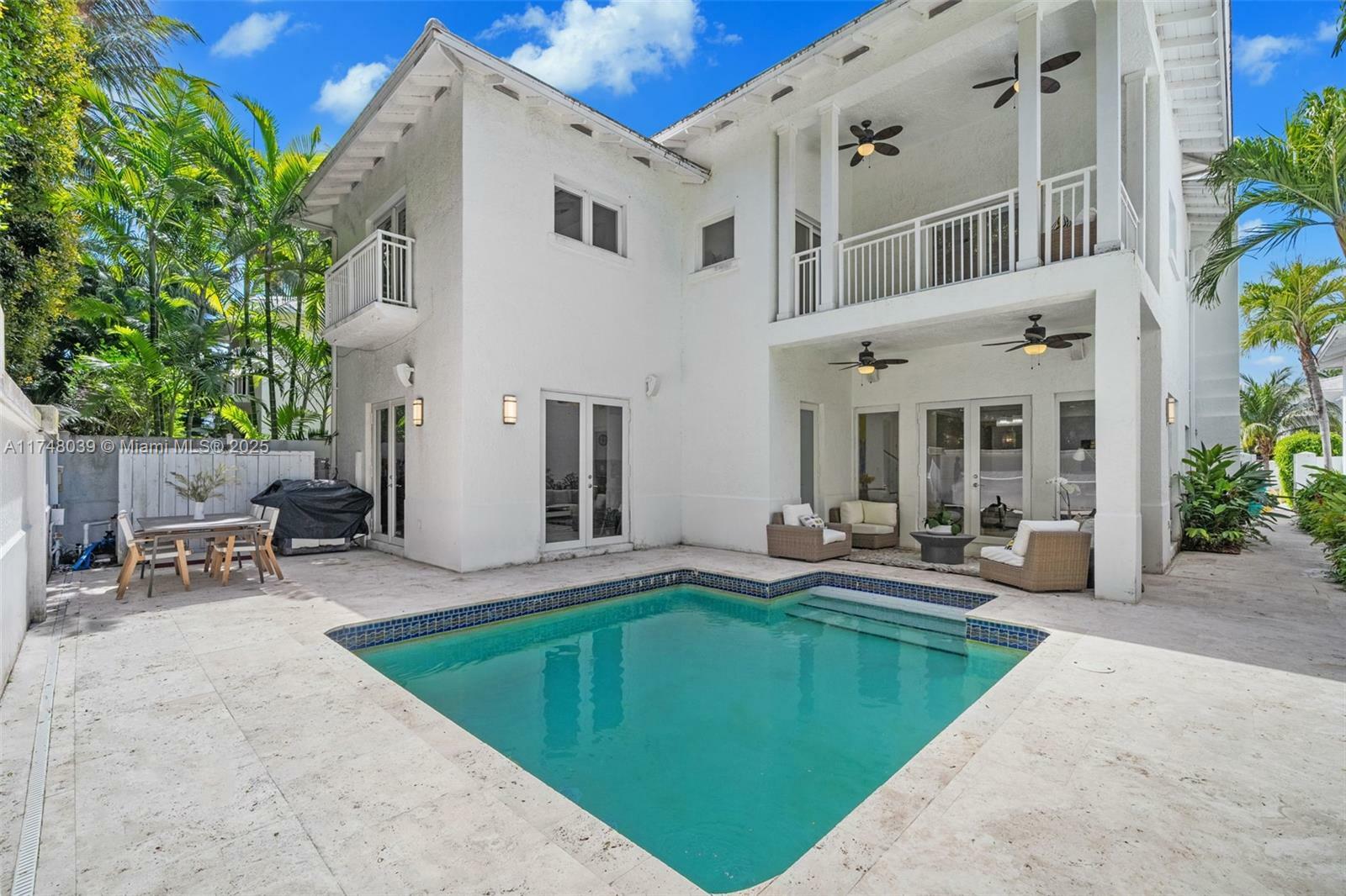 6 Coconut Ln  Key Biscayne FL 33149 photo