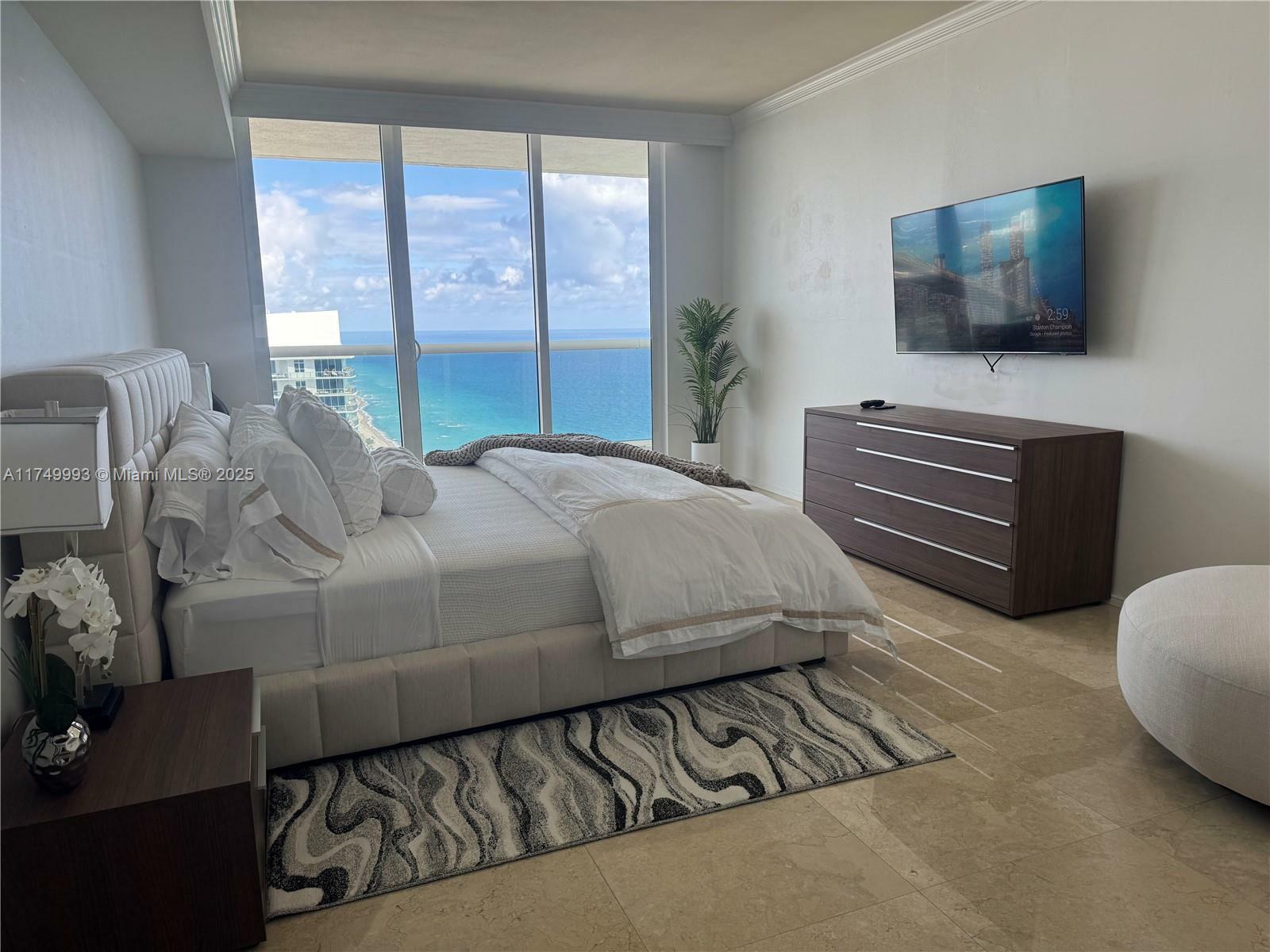 Property Photo:  1830 S Ocean Dr 5008  FL 33009 