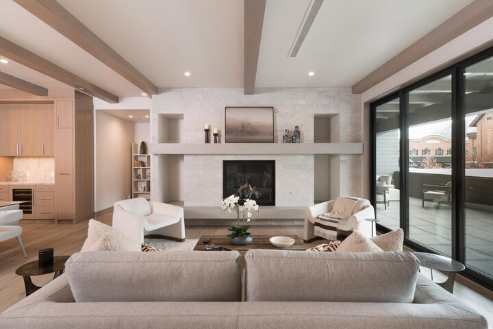 Property Photo: 460 N Main Street 202 S ID 83340