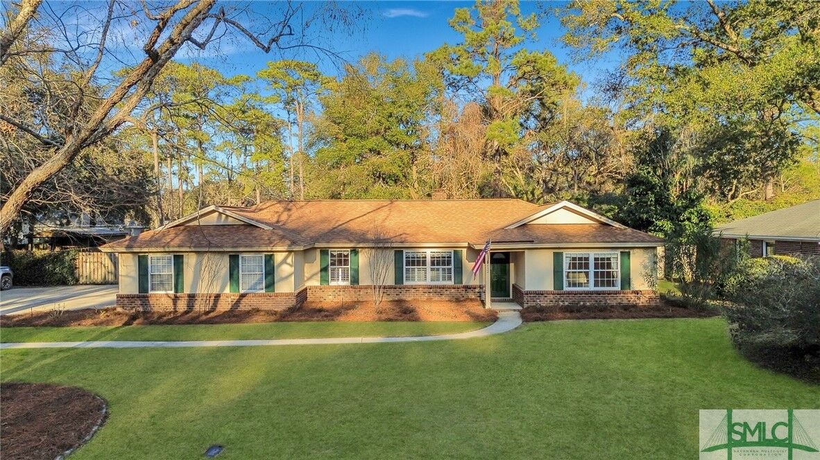 Property Photo:  212 Donna Road  GA 31410 