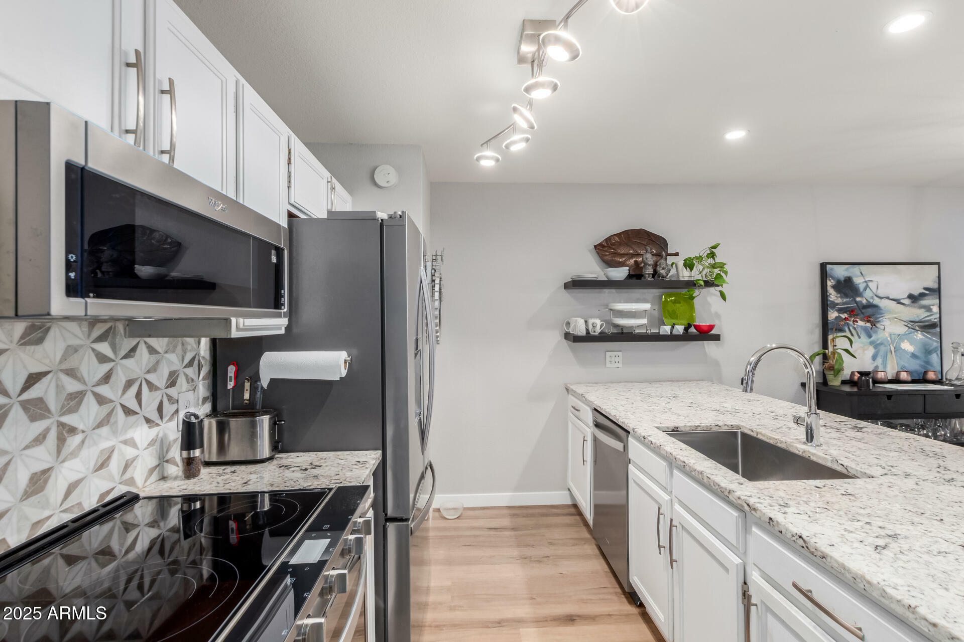 Property Photo: 18745 N 92nd Drive AZ 85382