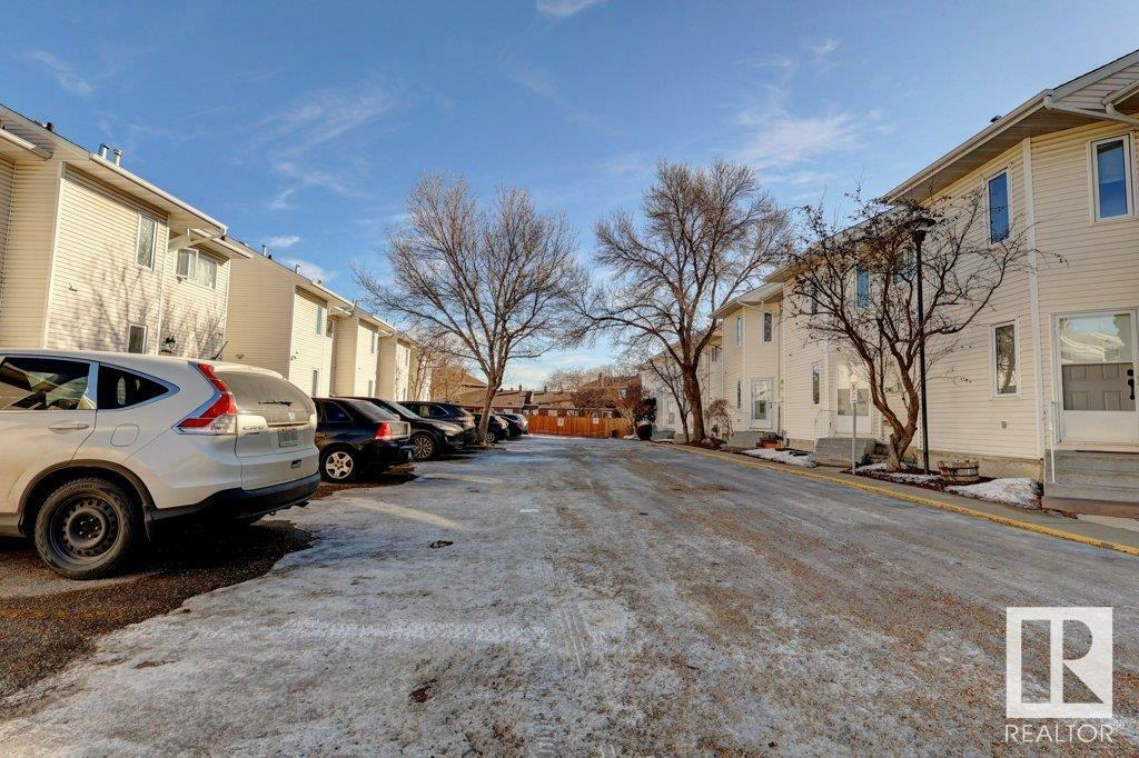 Property Photo:  17431 92 Avenue NW  AB T5T 3W6 