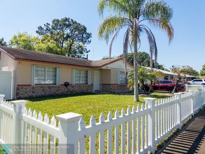 Property Photo: 3205 Hibiscus FL 34947
