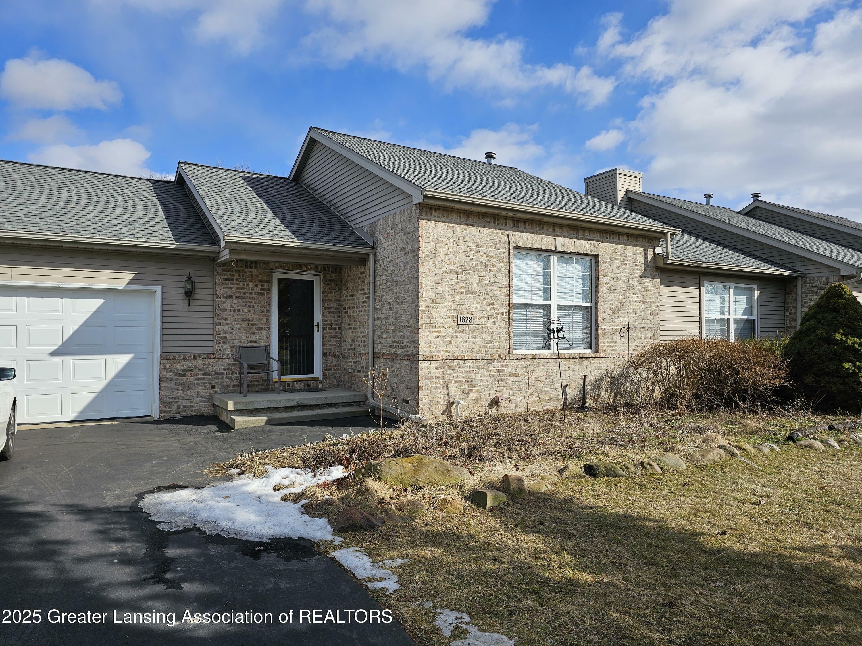 1628 Hagadorn Road  Mason MI 48854 photo