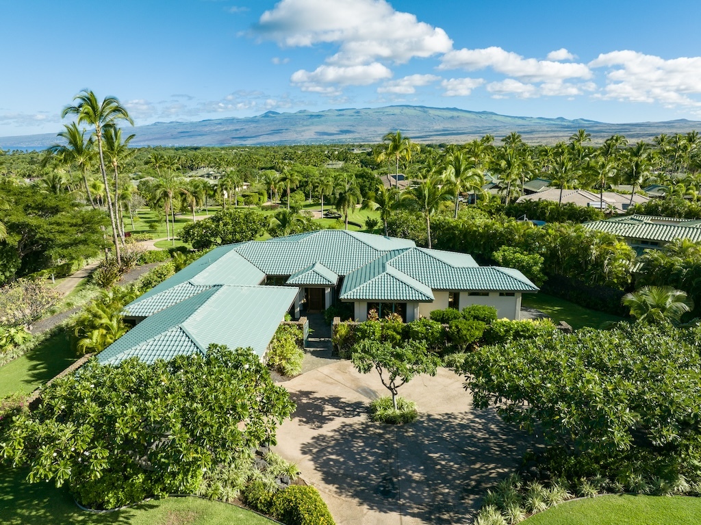 Property Photo:  68-105 Pukaua Pl  HI 96743 