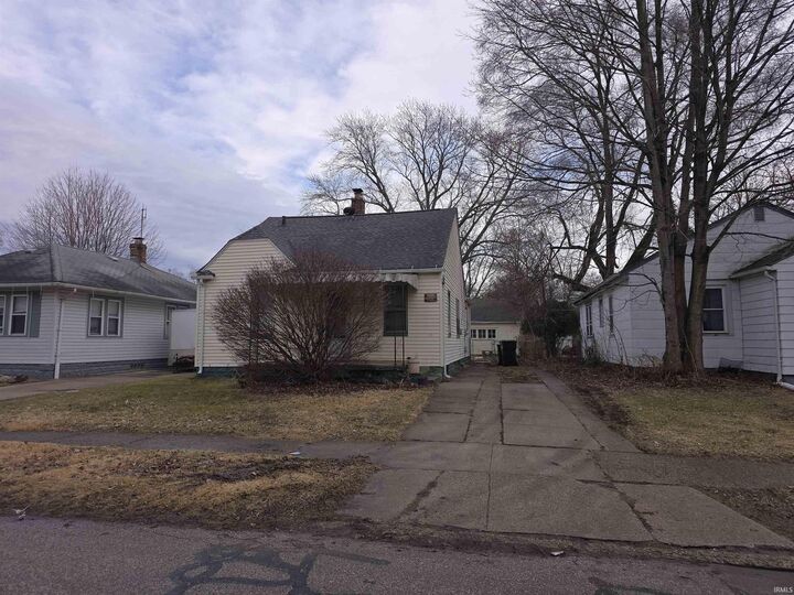 1428 Johnson Street  South Bend IN 46628-2934 photo
