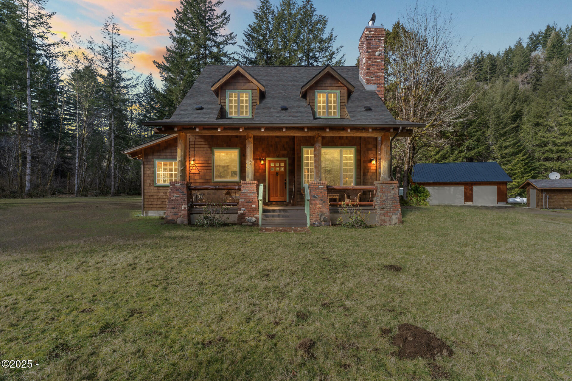 Property Photo:  89797 Upper North Fork Siuslaw Road  OR 97439 