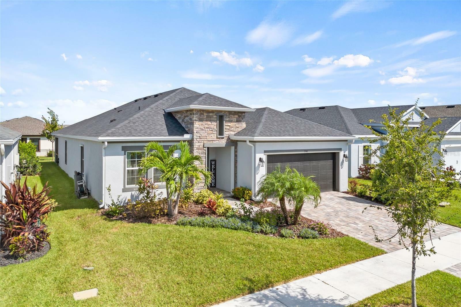 Property Photo: 5540 Del Coronado Drive FL 33572