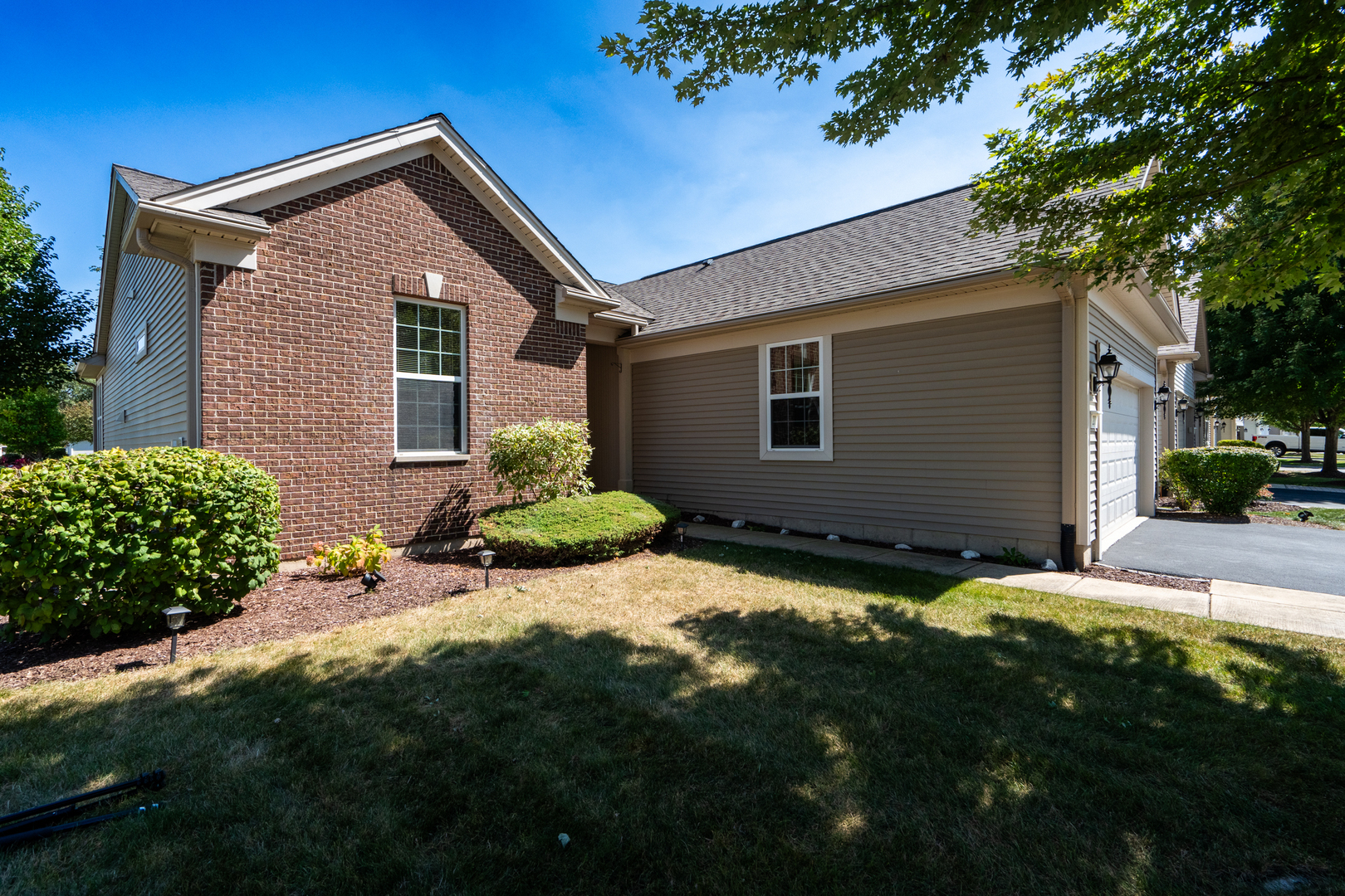 Property Photo:  200 Prideland Drive  IL 60404 