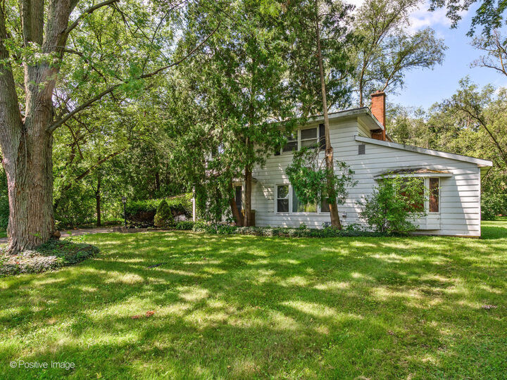 Property Photo:  5107 N Arlington Heights Road  IL 60047 