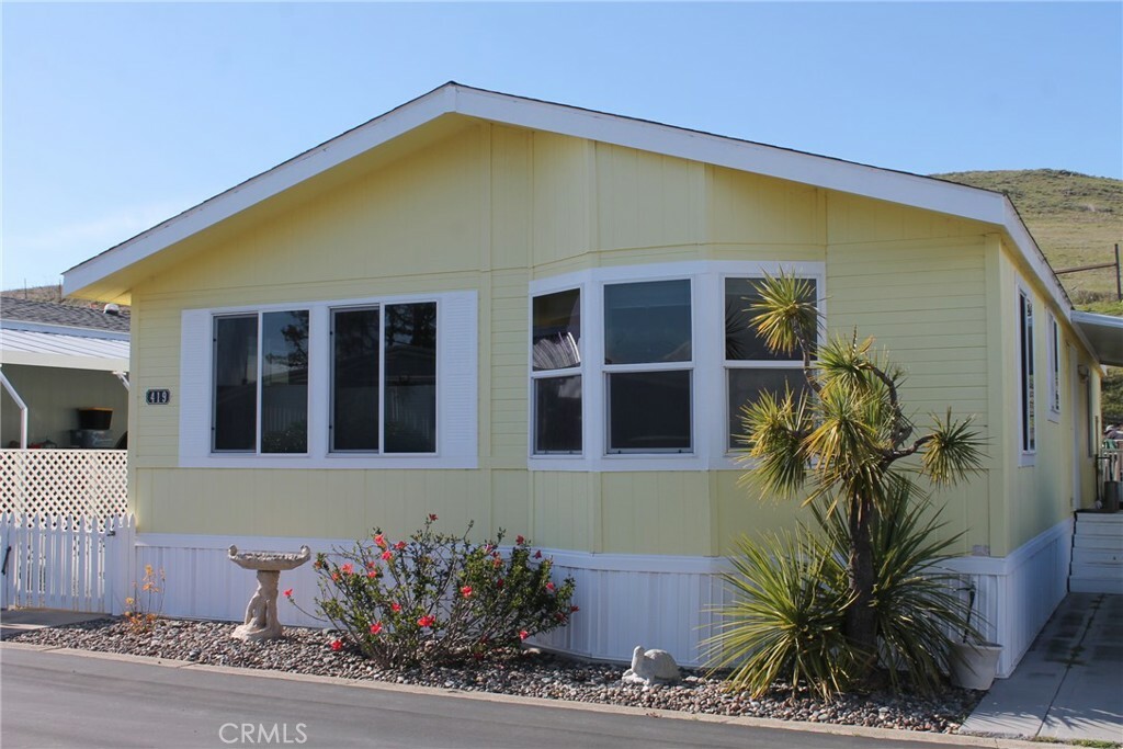 Property Photo:  419 Santa Barbara Avenue 419  CA 93442 