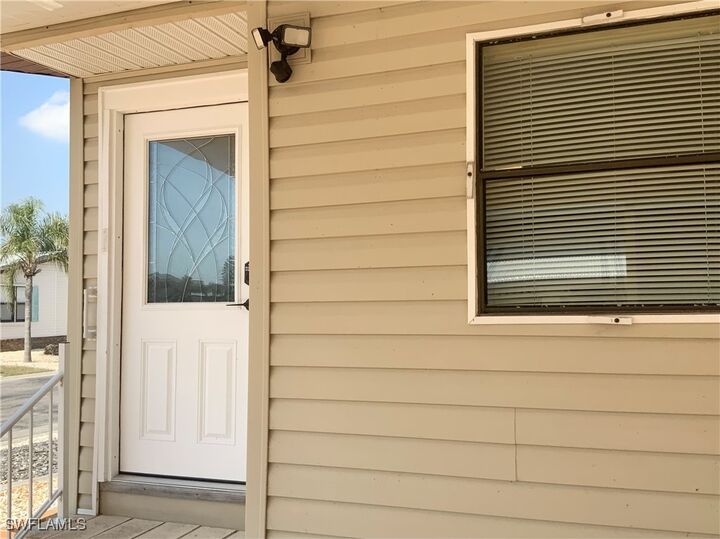 Property Photo:  15550 Burnt Stor Road 101  FL 33955 