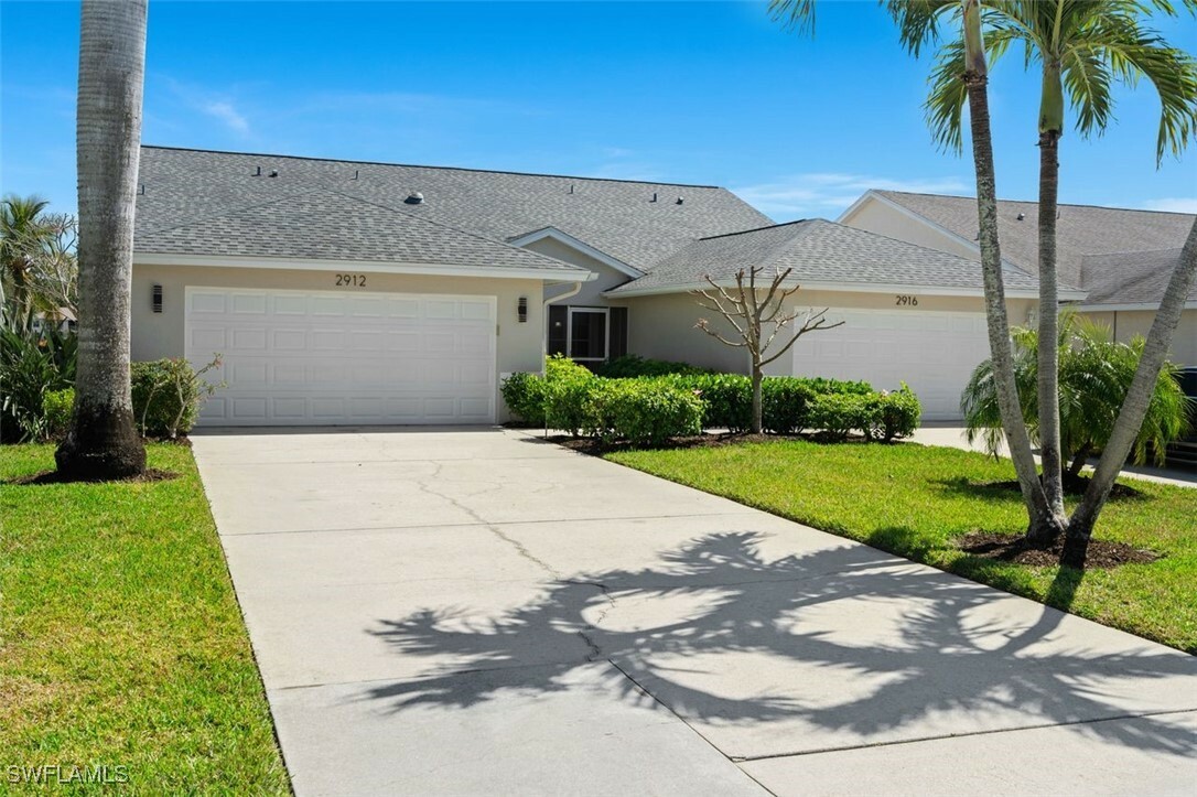 Property Photo:  2912 W Crown Pointe Boulevard 14-1  FL 34112 