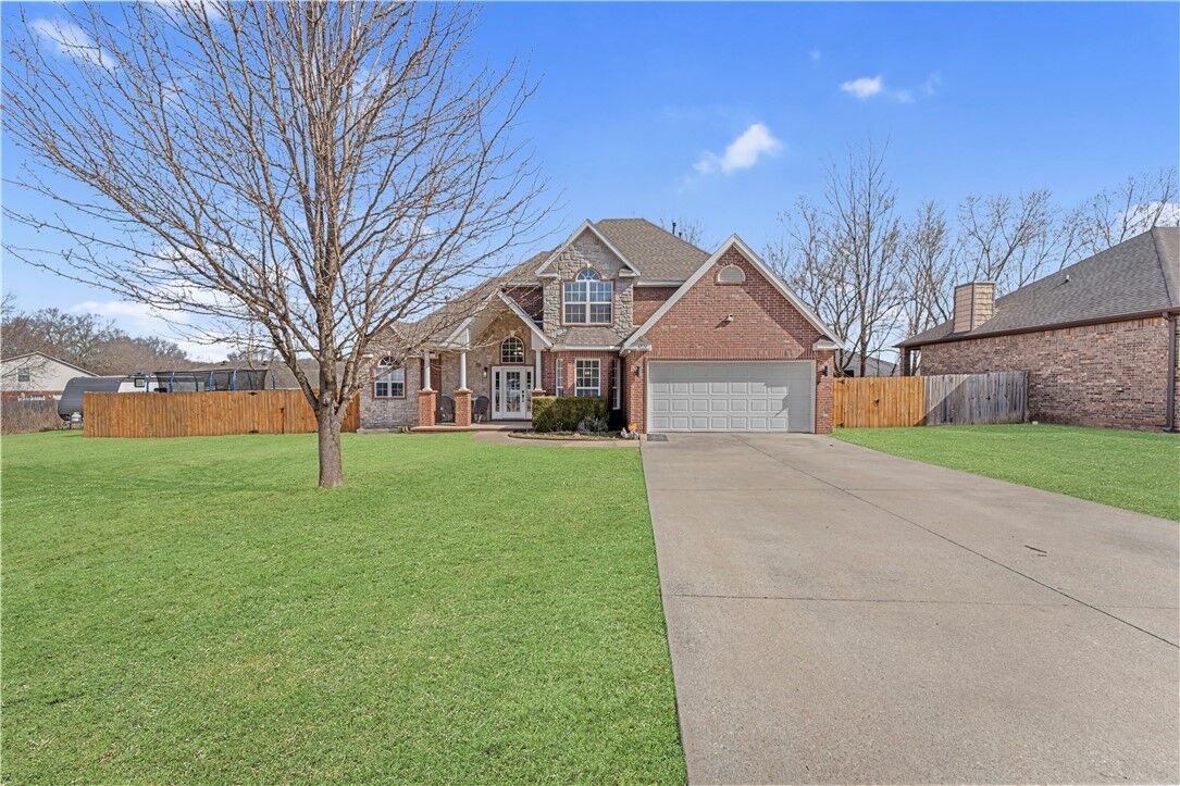 Property Photo: 4224 Broomsage Drive AR 72701