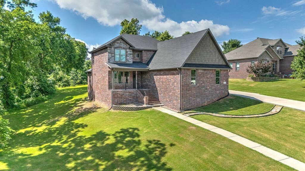 Property Photo: 481 Whitcliff Drive AR 72718