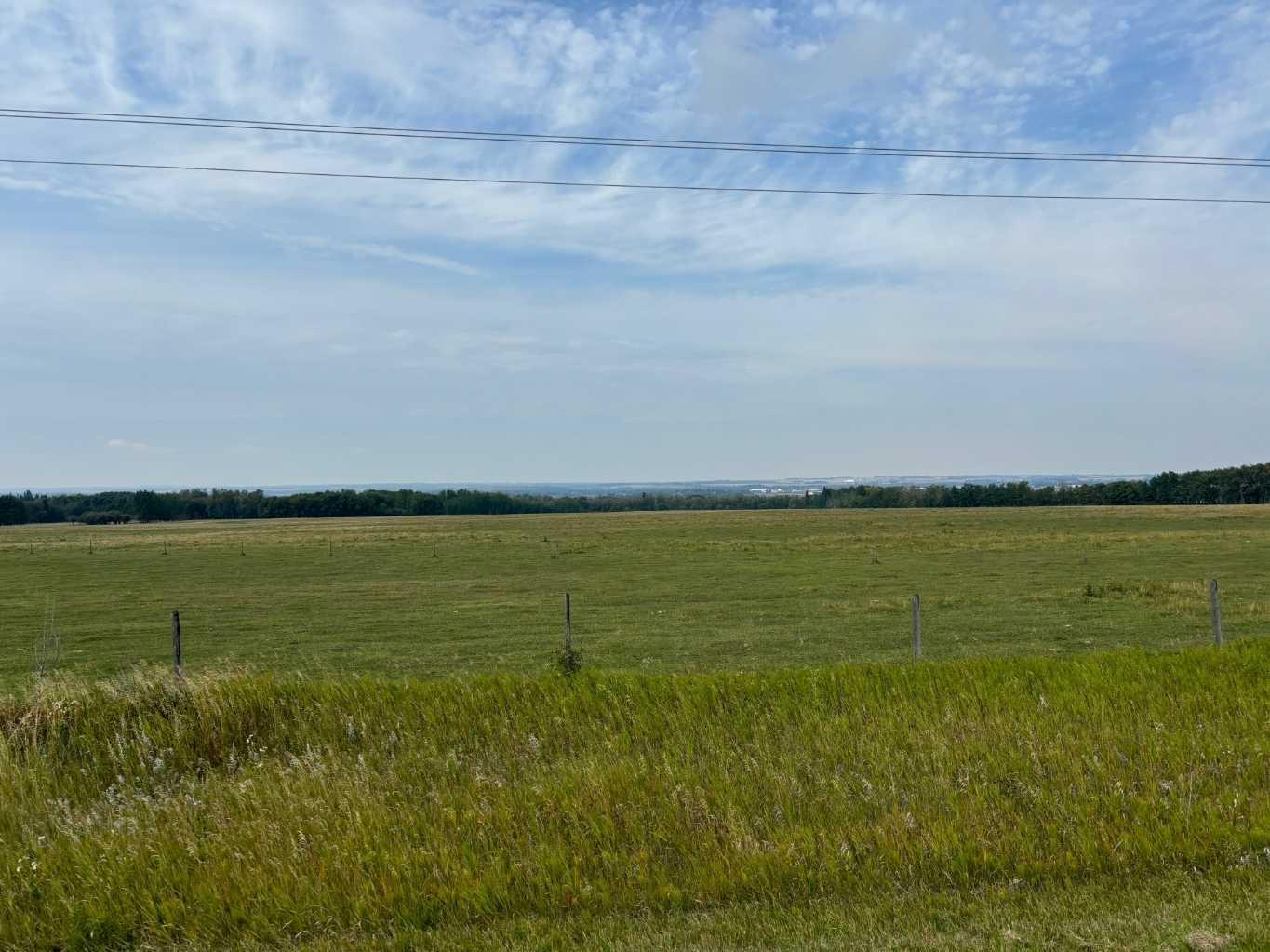 Photo de la propriété: 2910 &Amp 2920 35 Street AB T4J 1A7