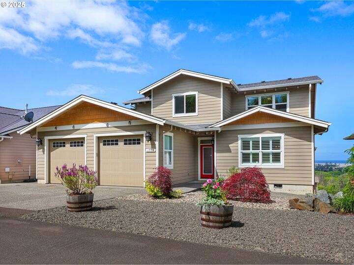 Property Photo: 1775 Thompson Falls Dr OR 97138