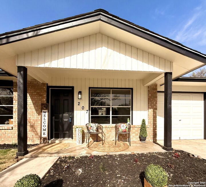 Property Photo: 207 Brenda TX 78109